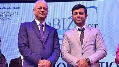 Pawan Malhan (L) with son Hitikh.