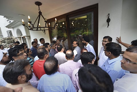 eople gather outside the residence of former finance minister and BJP leader Arun Jaitley at Greater Kailash, New Delhi. (Photo | PTI)