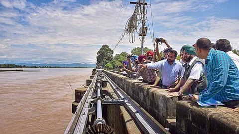 Punjab CM Amarinder Singh surveys flood-hit regions of Rupnagar district. (Photo | PTI)