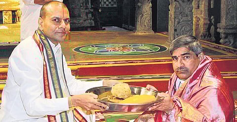 Andhra Pradesh Chief Secretary LV Subramanyam at Tirupati temple (Photo |EPS)