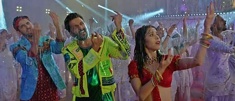 Ayushmann Khuranna, Riteish Deshmukh and Nushrat Bharucha in 'Dhagala Lagali' from 'Dream Girl'. (Video grab)