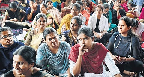 Government doctors sat on one-day strike on Tuesday at Rajiv Gandhi Government General Hospital in Chennai demanding pay hike | D SAMPATHKUMAR