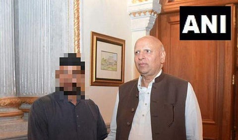 Governor of Pakistan Punjab Chaudhry Muhammad Sarwar, earlier today, met father of the Sikh girl who was allegedly abducted and converted to Islam in Pakistan (Photo | ANI)