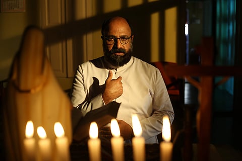 Siddique in ' Isakkinte Ithihasam'.