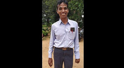 Khutuluguda project school headmaster Pabitra Mohan Das (Photo | EPS)