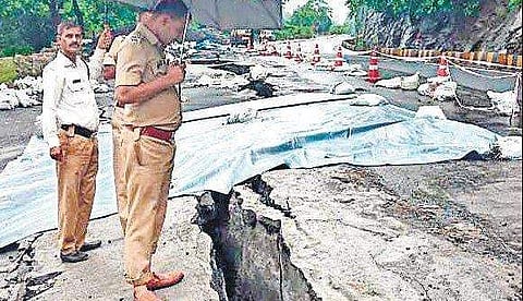 Heavy rain, floods paralyse north Karnataka, villages evacuated 