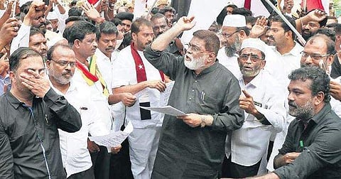 SDPI members protesting Article 370’s revoking, in city on Tuesday | Ashishkrishna HP