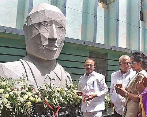 Minister Etala Rajender unveils the ‘Doctor’s Sculpture’ at Osmania Medical College in Hyderabad on Monday. (photo | EPS/Sathya keerthi)