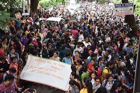 “Come out, sister,” chanted over 200 students of the St Francis College for Women, Begumpet, at the college gates on Monday. After having gone unheard for weeks, they decided to gather at 8.30 am on Monday to protest against the ‘knee-length Kurtis only’ 