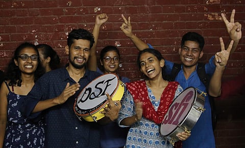 Newly-elected JNUSU President Aishe Ghosh and Vice-President Saket Moon celebrate after the Delhi High Court declared results of the Jawaharlal Nehru University Students Union polls on 17 September 2019. (Photo | Shekhar Yadav, EPS)