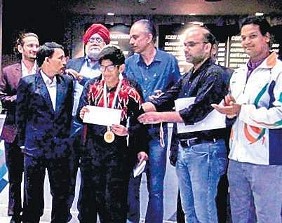 (l)Aaditabh Gupta at his winning performance