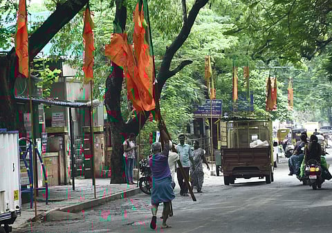 Despite High court ordered not to erect flex and political flag post on the main road without proper permission still the culture continues in the city. One such case is witnessed at Trustpuram in Kodambakkam on Friday. | (Ashwin Prasath | EPS)