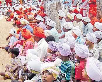 The men of Meivazhi Salai sporting their turbans | ( Photo | EPS )