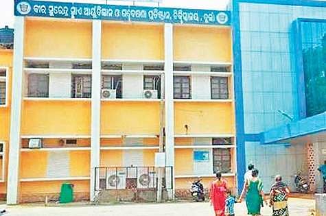 Six cases of paraquat poisoning in 24 hours