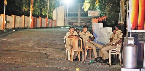 Police camping in front of Piravom church  | Arun Angela