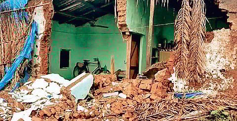 House collapsed in Malkangiri due to heavy rains (Photo |EPS)