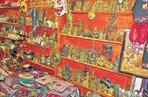 Presents living in past glory