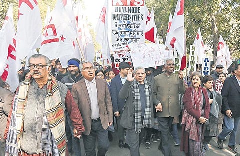 Left leaders Sitaram Yechury, Nilotpal Basu, Brinda Karat, D Raja and others join JNU students’ protest march in Delhi demanding V-C’s removal. (Photo| EPS/Arun Kumar)