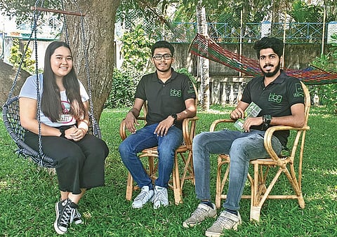 Isabel Wijsen with the founders of  ‘Bring Back Green’