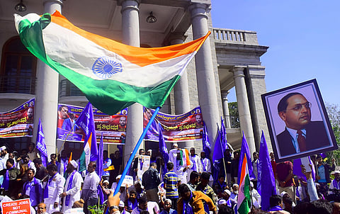 People protest against the CAA and NRC at the Town hall Bengaluru. (Photo | Pandarinath B/EPS)