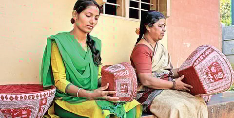 Painting the walls with tradition