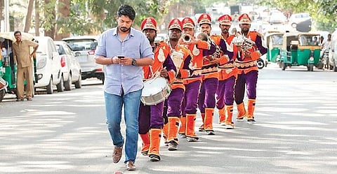 A still from Gentleman