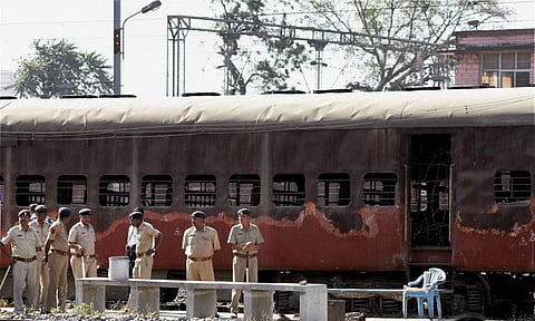 59 persons lost their lives when the S-6 coach of Sabarmati Express was torched at Godhra Railway Station on February 27, 2002. (File | PTI)
