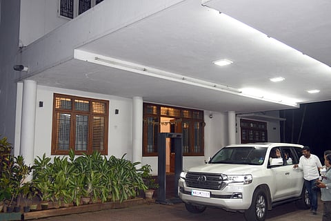 Former Karnataka CM ​Siddaramaiah vacates his 'Cauvery' residence on Wednesday. (Photo| Nagaraja Gadekal, EPS)