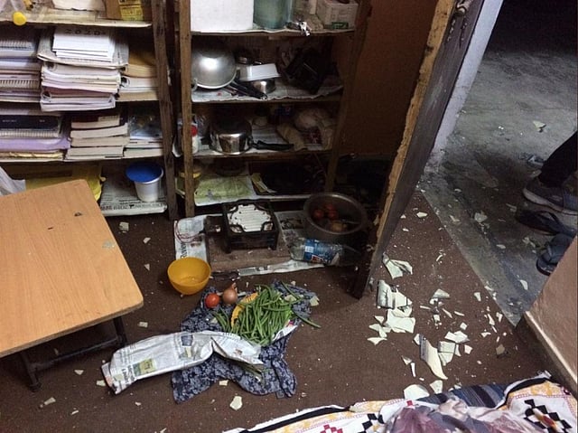 Doubts arose about the identity of the miscreants. One student added that around 20 ABVP students gathered in front of Periyar hostel with sticks, bats, rods and wickets shouting ‘Bharat Mata ki Jai’ and ‘Vande Mataram’, 'can’t say if they were from JNU.'  (Photo | JNUSU)