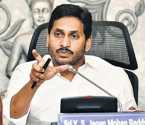 Lay water pipeline to Visakhapatnam: Jagan Mohan Reddy