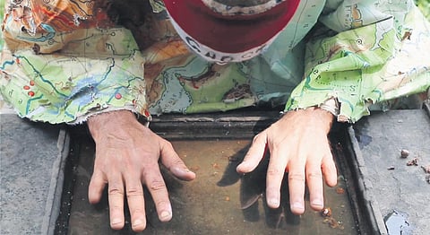 A series of complex drawings suggest our helplessness to escape the everyday reality.