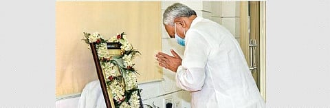 Nitish Kumar pays tribute to Ram Manohar Lohia on his death anniversary | pti