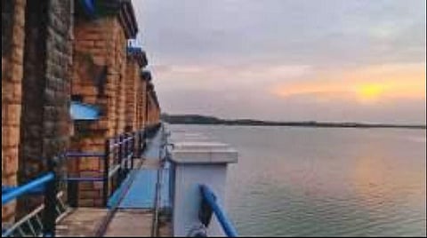 Himayatsagar reservoir