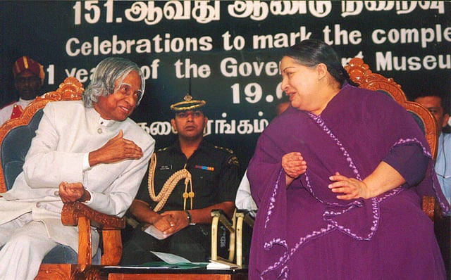 Then Tamil Nadu CM J Jayalalithaa with President of India Dr A P J Abdul Kalam. (File Photo | EPS)