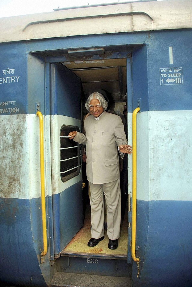 Former President Abdul Kalam arrives at Rourkela by train in 2010. (File Photo | PTI)