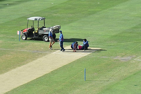 Wearing out pitches due to overuse make IPL teams pick spinners