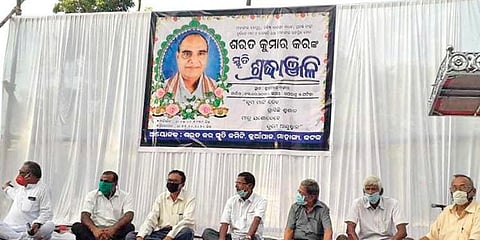 Speakers at the condolence meeting at Kuanpal in Mahanga block on Wednesday. (Photo | EPS)