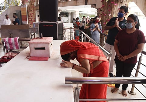 Devotees offer prayers on the first day of Navratri in New Delhi. (Photo | EPS/Parveen Negi)