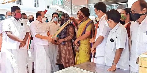 V D Satheesan, MLA, expressing his solidarity with Sajana Shaji | express