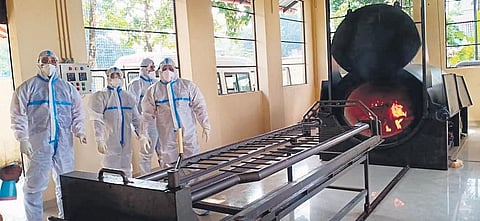 Bodies of Covid victims being cremated at a crematorium in Nattika, Thrissur