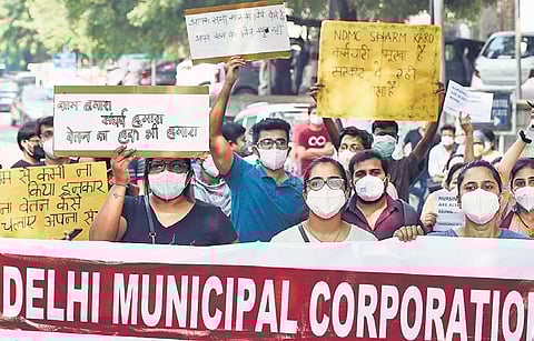 Doctors of Hindu Rao have now gone on a hunger strike regarding the salary issue. (File Photo)