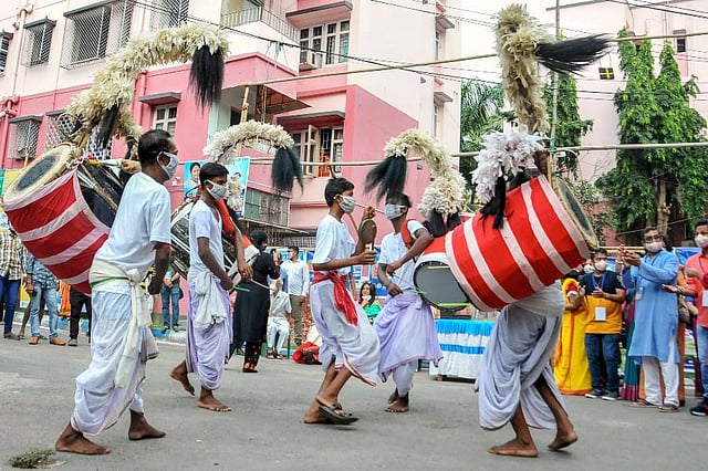 In view of the pandemic situation, many such households adhered to SOPs like allowing limted people at one time, installations of sanitisation tunnels, compulsory wearing of masks and thermal checking. (Photo| PTI)