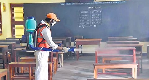 Government directs private schools to cut tuition fee by 30%