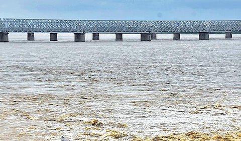 Andhra officials dismiss KCR claims over Krishna water projects