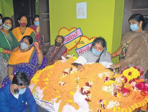 The bereaved family members of Pradeep Maharathy in Pipili on Sunday | Express