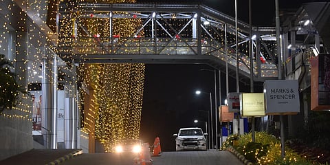 The skywalk from Irrum Manzil Metro Station to the L&T Next Galleria mall in Hyderabad. (Photo| S Senbagapandiyan, EPS)