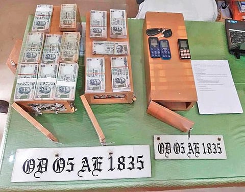 The IIC said fake Rs 100 notes to the tune of Rs 41, 200, Rs 100 real notes worth Rs 72,200 were seized among other things.