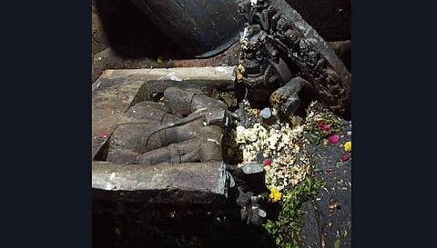 The broken idol of Goddess Mahakali in the Lakshmi temple in Belur taluk late night on Thursday. (Photo | EPS)