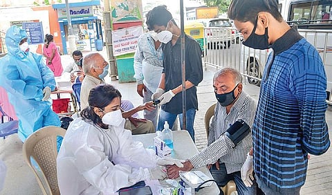 A private hospital sets up a free Covid-19 check-up camp for the elderly near Banashankari on Saturday  | ashishkrishna h p