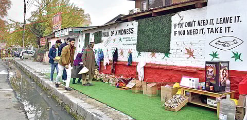 From food items to hangers filled with warm clothes, ‘Wall of Kindness’ in Srinagar brings warmth during this harsh winter | Zahoor Punjabi